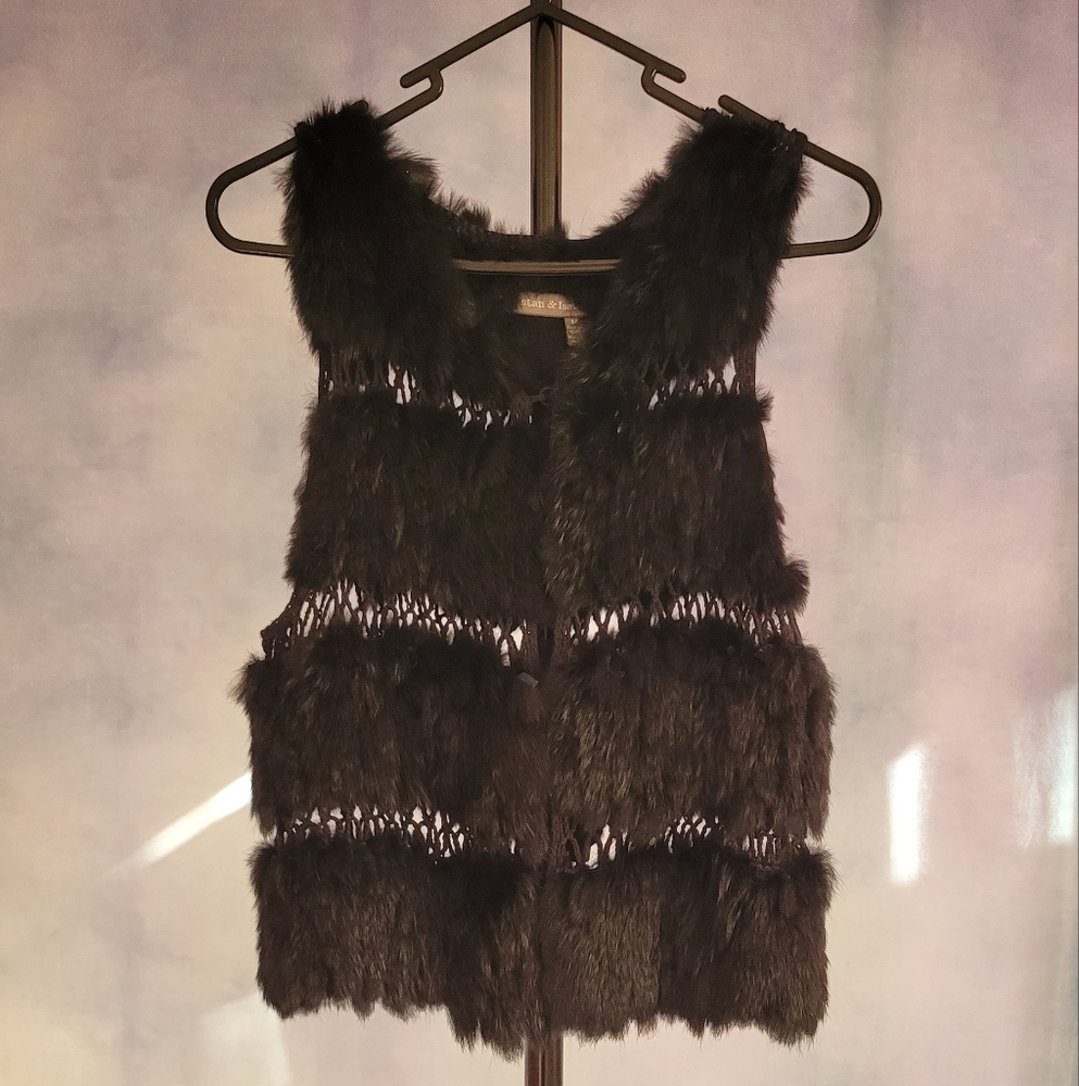 Tristan & Iseult Women's vest Black Rabbit Fur Size MEDIUM crochet